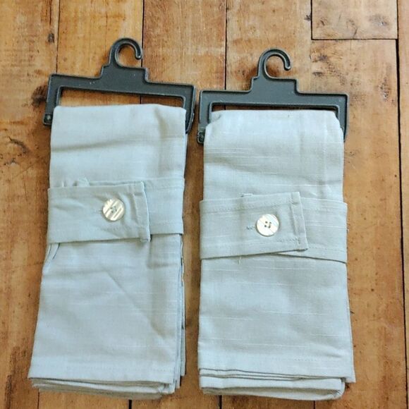 Threshold Gray Napkins with Gold Snowflake Design Christmas Holiday Cotton - Picture 7 of 7